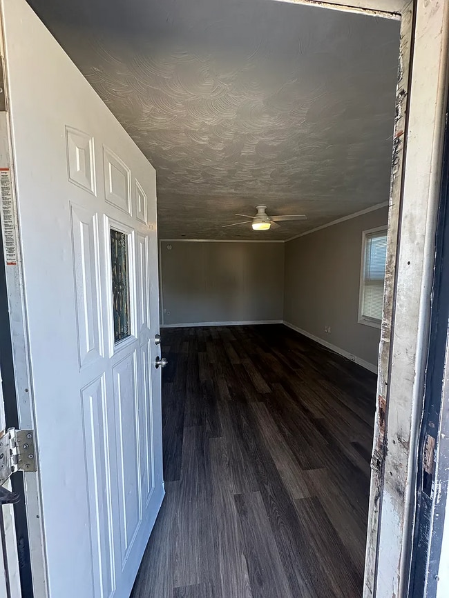 Building Photo - 2377 Imogene St