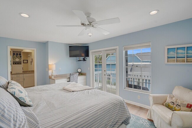 Building Photo - 1007 Ocean Dunes Cir