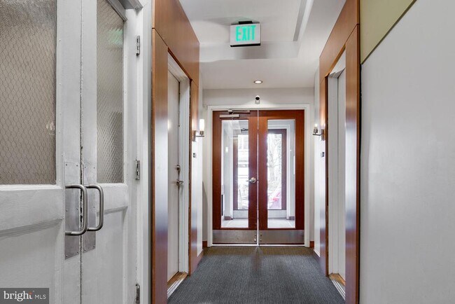 Building Photo - 2010 Kalorama Rd NW