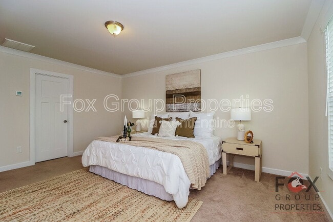 Building Photo - 11440 Westbranch Pkwy