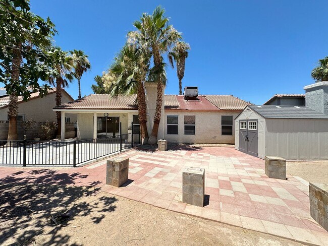 Building Photo - Desert Breeze Amd