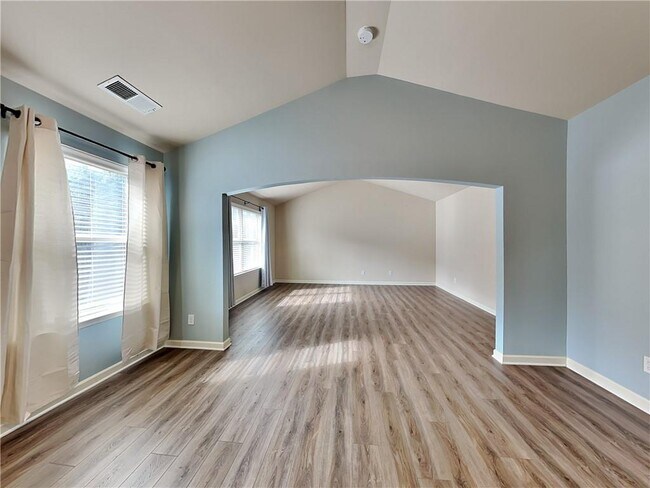 Building Photo - 5015 Groover Dr