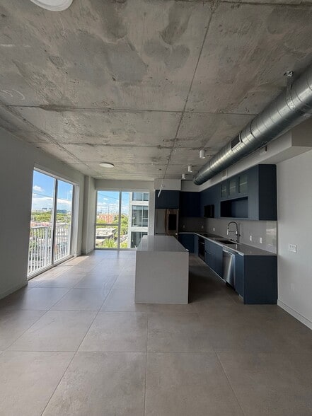 Building Photo - 113 NW 24th St