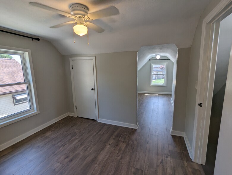 Primary Bedroom - 1231 Chestnut St