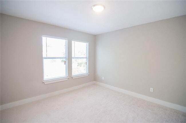 Building Photo - 11901 Alpheus Ave