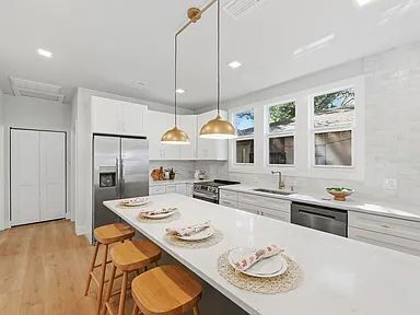 Building Photo - Fully Remodeled Tampa Heights Bungalow | Brand New Luxury Living Near Downtown Tampa!