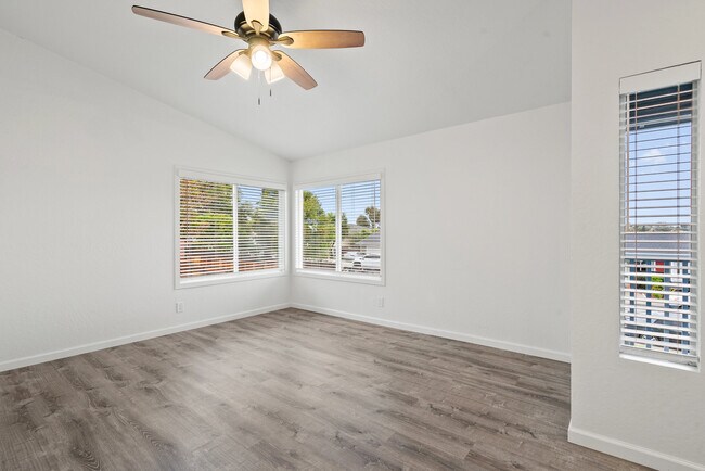 Building Photo - 34 Altamont Dr