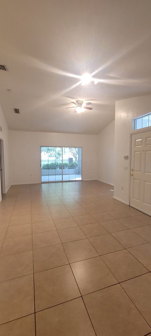 Building Photo - Charming 2/2 with a 1 car garage in Eagle Trace