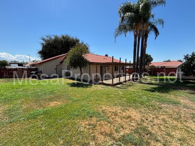 Building Photo - 194 S Loretta St