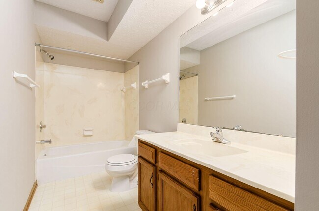 Building Photo - 4841 Dierker Rd