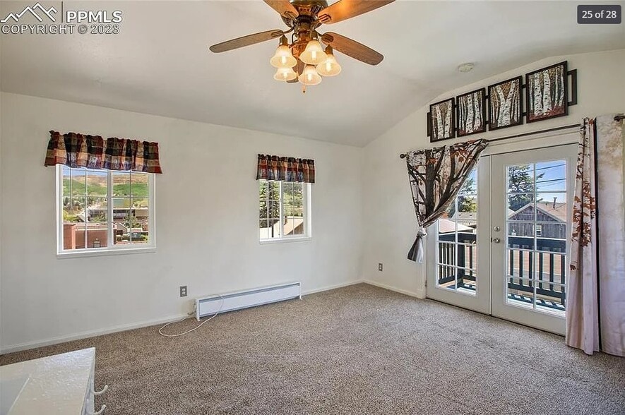 Master Bedroom - 206 W Carr Ave