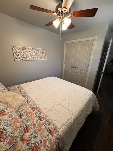 Building Photo - 1207 W Gore Blvd