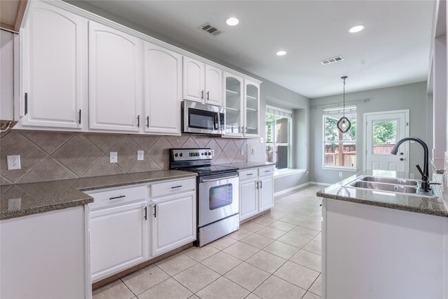 Building Photo - 4905 Carrotwood Dr