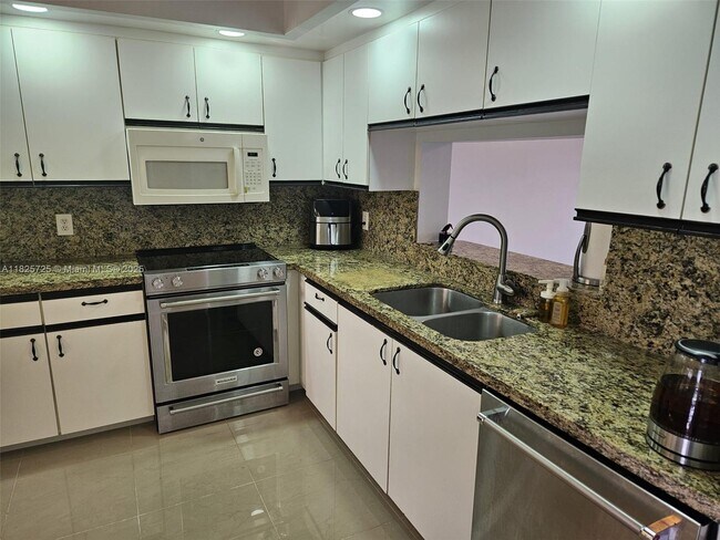 Building Photo - 1501 SW 134th Way