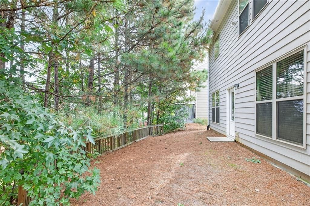 Building Photo - 1250 Image Ives Dr