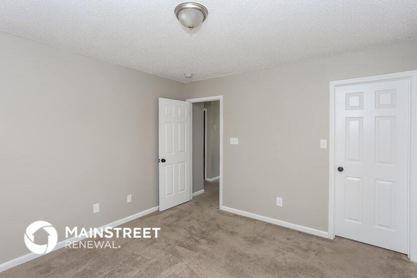 Building Photo - 1325 Crestfield Ct