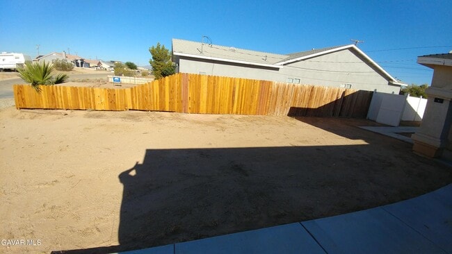 Building Photo - 9137 Evelyn Ave