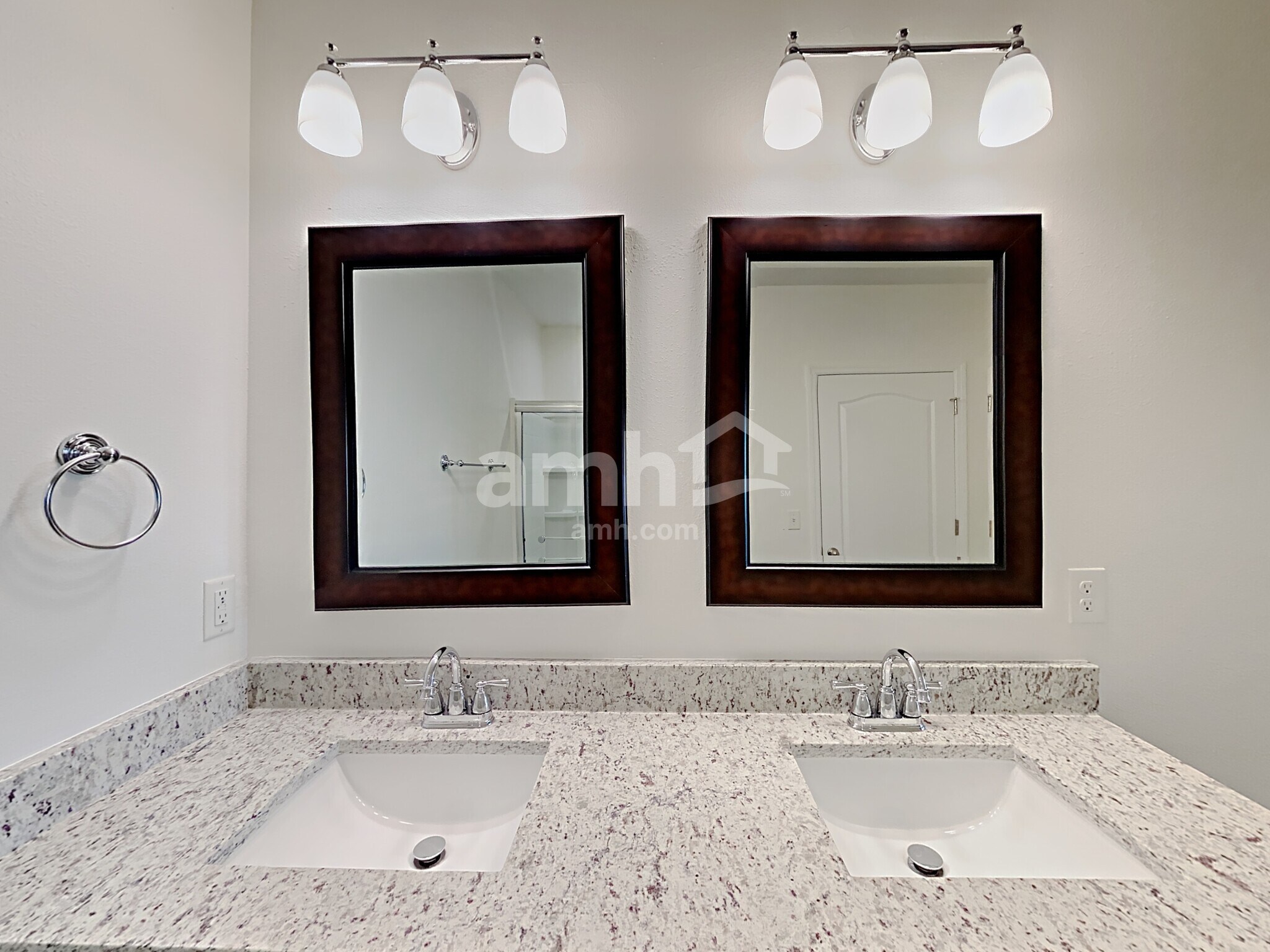 Building Photo - 3223 Magnolia Meadows Dr