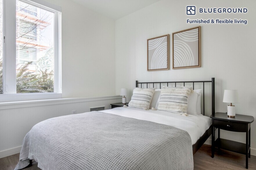 Building Photo - 120 Broadway-SI FL2-ID539