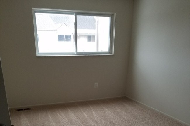 Building Photo - Sugarbush Run Apartments