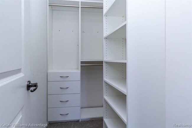 Building Photo - 24975 Bloomfield Ct