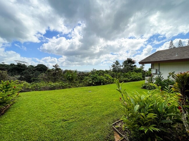 Building Photo - Spacious Wailuna! Centrally Located!