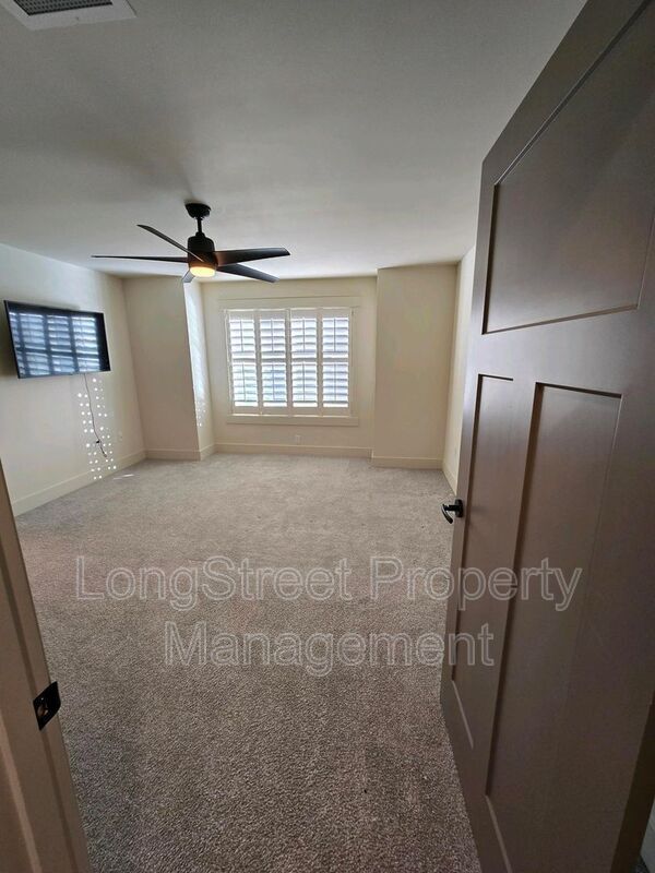 Building Photo - 1947 SW Stanford St