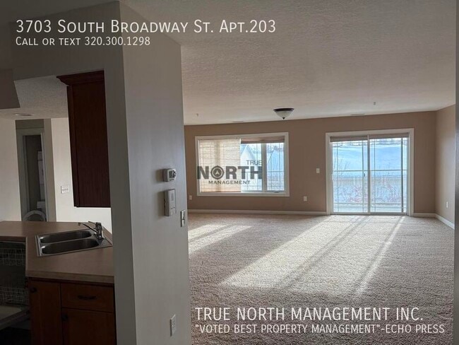 Building Photo - 3703 S Broadway St