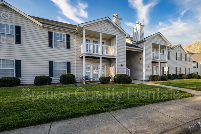 Building Photo - 7143 W Friendly Ave