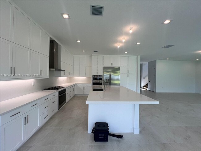 Building Photo - 9172 Silver Marsh Ln