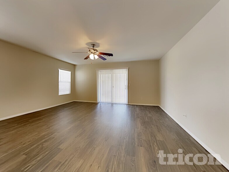 Building Photo - 11634 W Vogel Ave