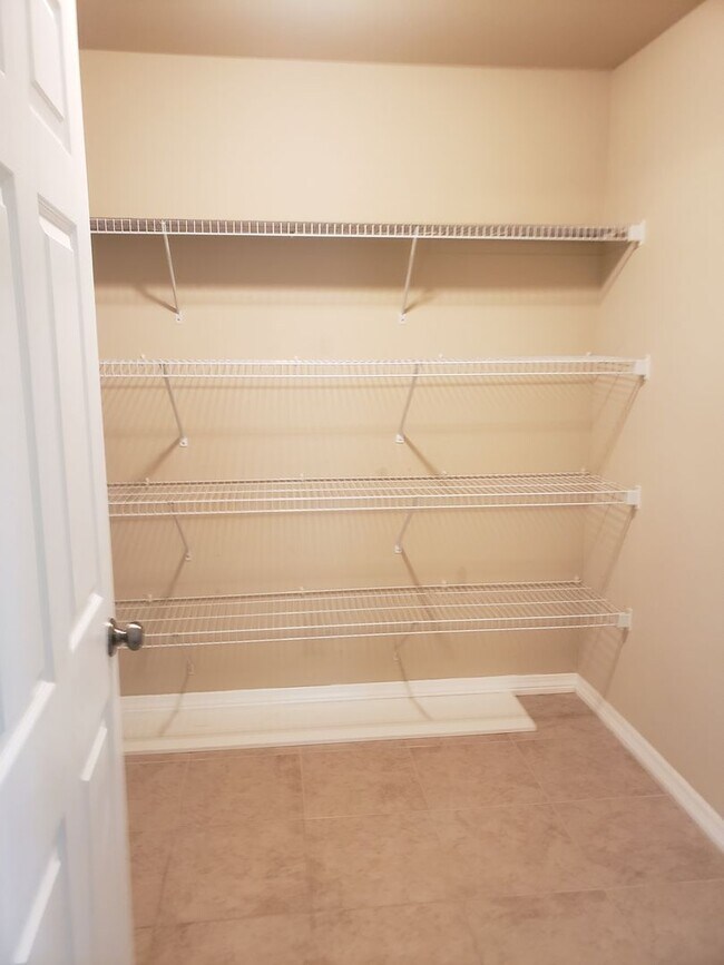 Building Photo - 3 bedroom in Sound Hammock Navarre!!