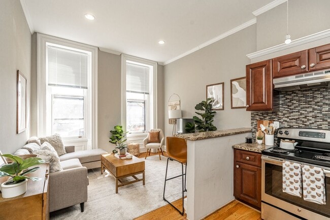 Building Photo - 1 Bedroom | 1 Bath - Museum Area, Philadelphia PA