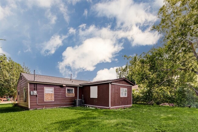 Building Photo - 3513 Bloomfield St