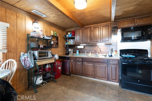 Building Photo - 43991 John Warner Rd