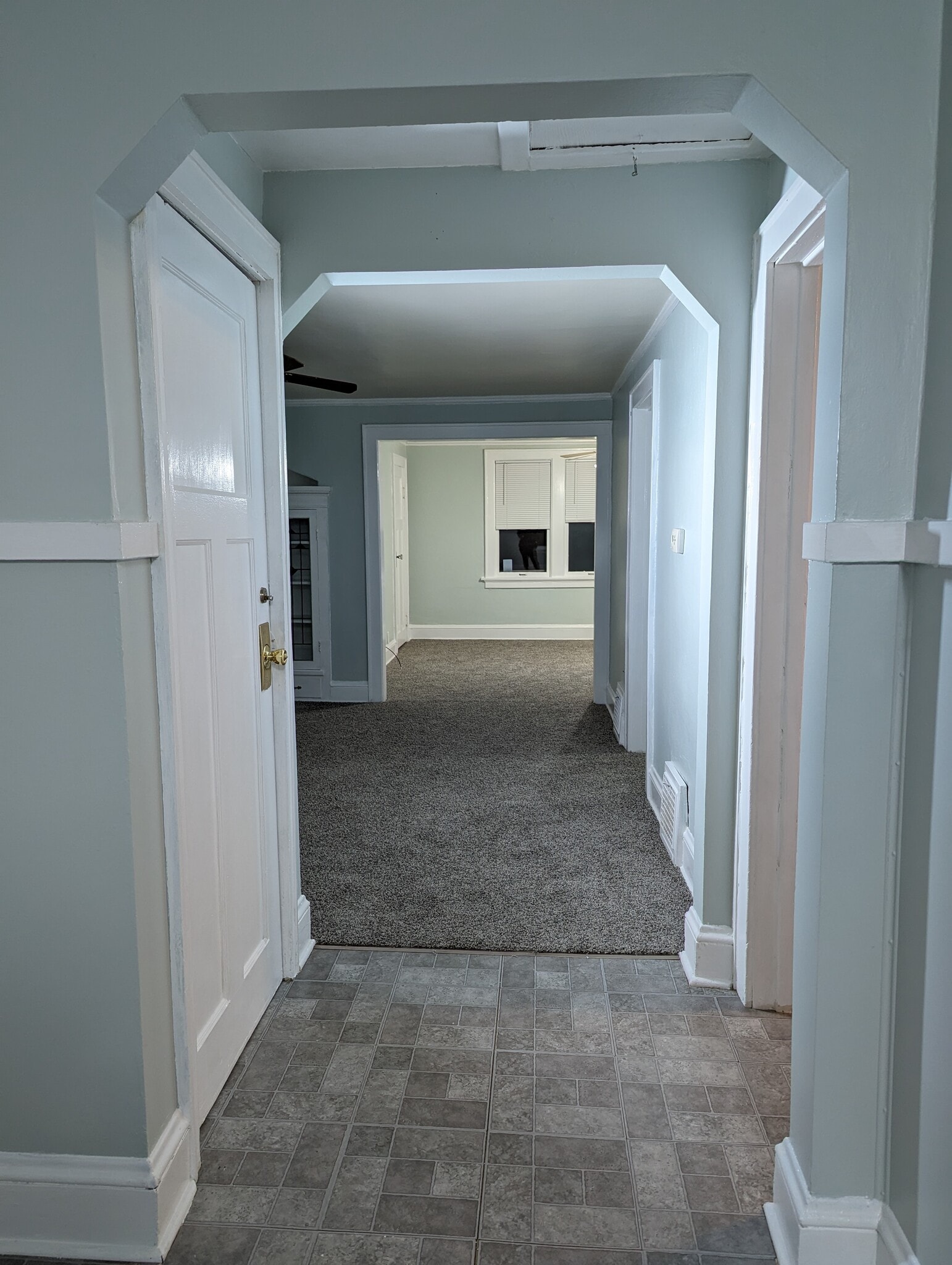 Hallway - 820 W Glendale Ave