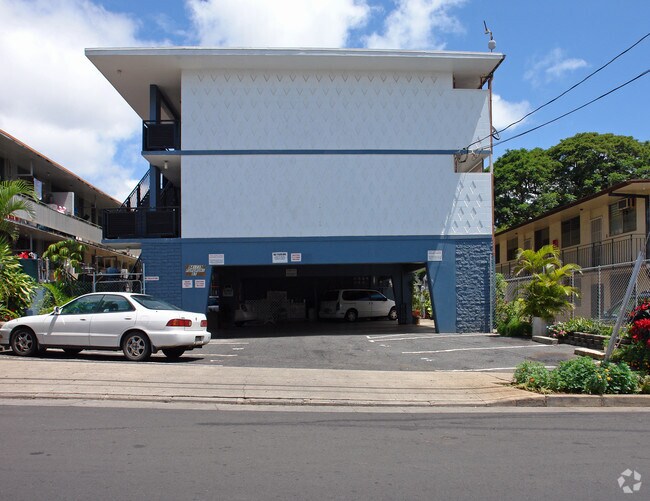 Building Photo - 94-119 Pupupuhi St