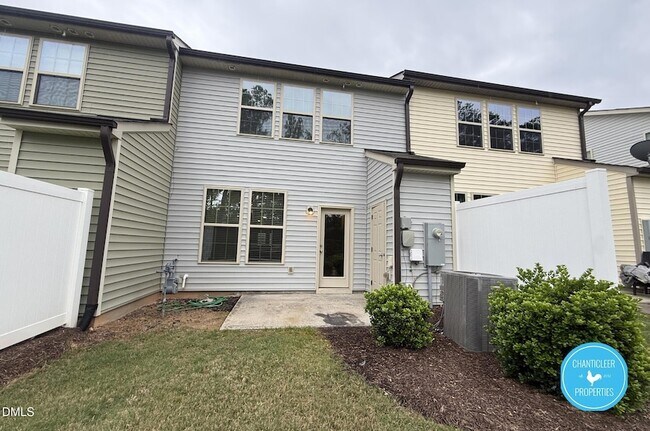 Building Photo - 49 E Grove Point Dr