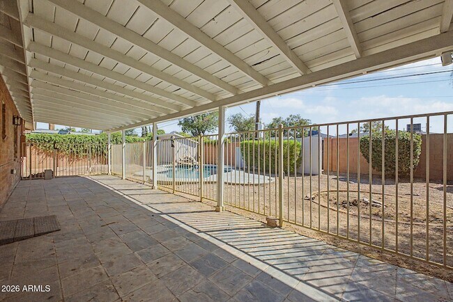 Building Photo - 5539 N 19th St