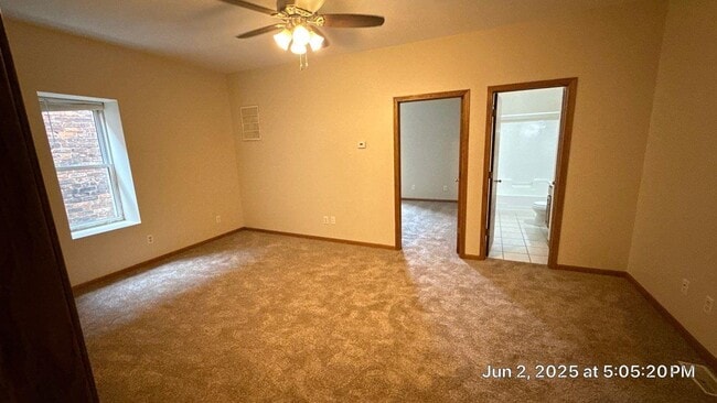 Primary Photo - 512 Moen Ave