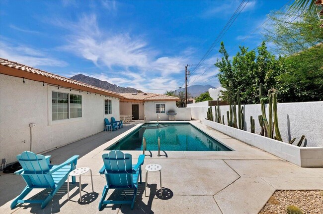 Building Photo - 53245 Avenida Martinez