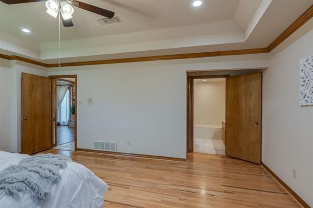 Building Photo - 704 Shady Ln