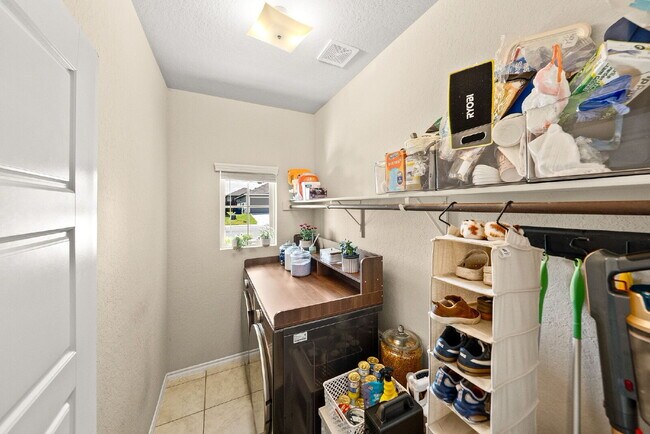 Building Photo - Custom Deck, Custom Closet, Custom Kind of Living