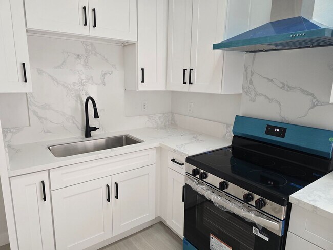 Building Photo - Beautiful cozy home in Garden Grove