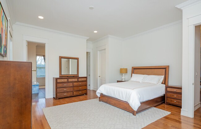 Building Photo - 29 South St