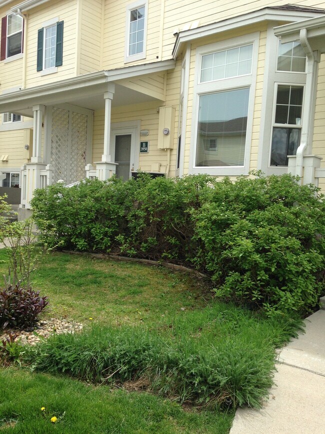 Building Photo - 3B/2.5B Boulder Townhome Close to Campus Available 8/1