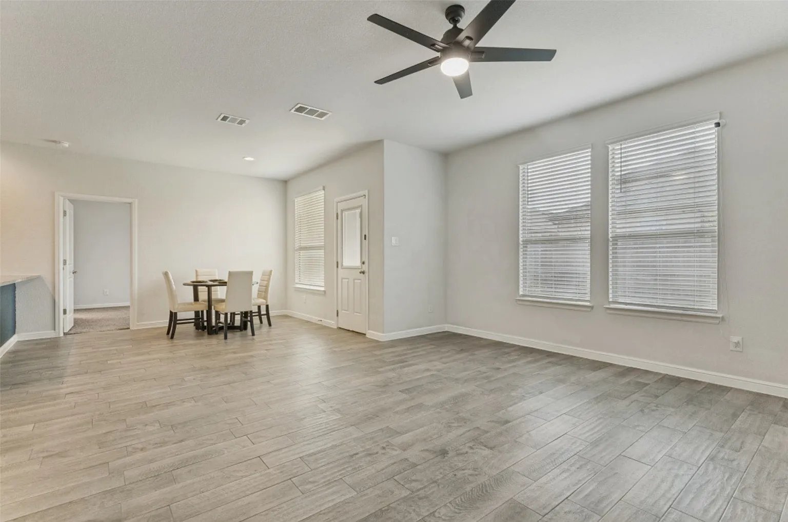 Building Photo - 9125 Highland Orchard Dr