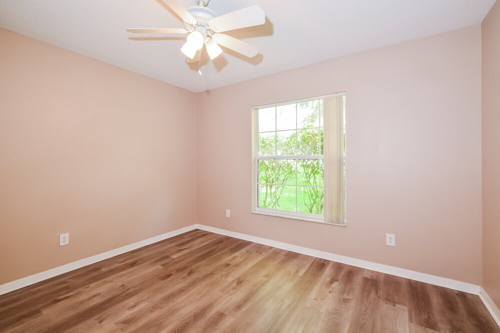 Building Photo - 645 Winding Lake Dr