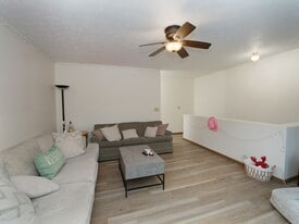 Building Photo - 6300 Ohio St