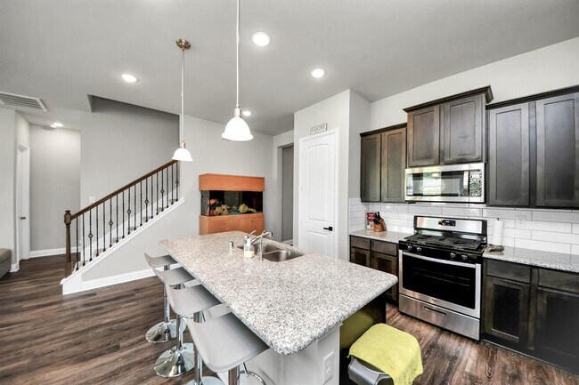 Building Photo - 6331 Cambrai Wood Ln